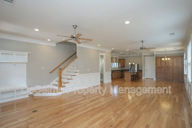Building Photo - 3866 Somers Ln