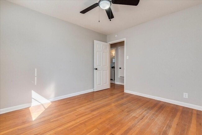 Building Photo - 704 S 3rd St