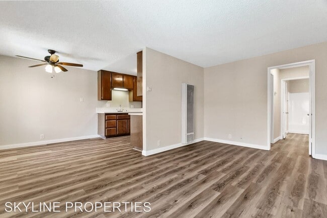 Building Photo - 17818 Woodruff Ave