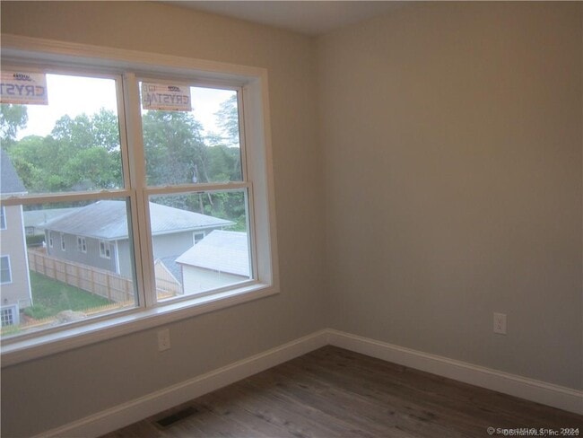 Building Photo - 574 Chopsey Hill Rd