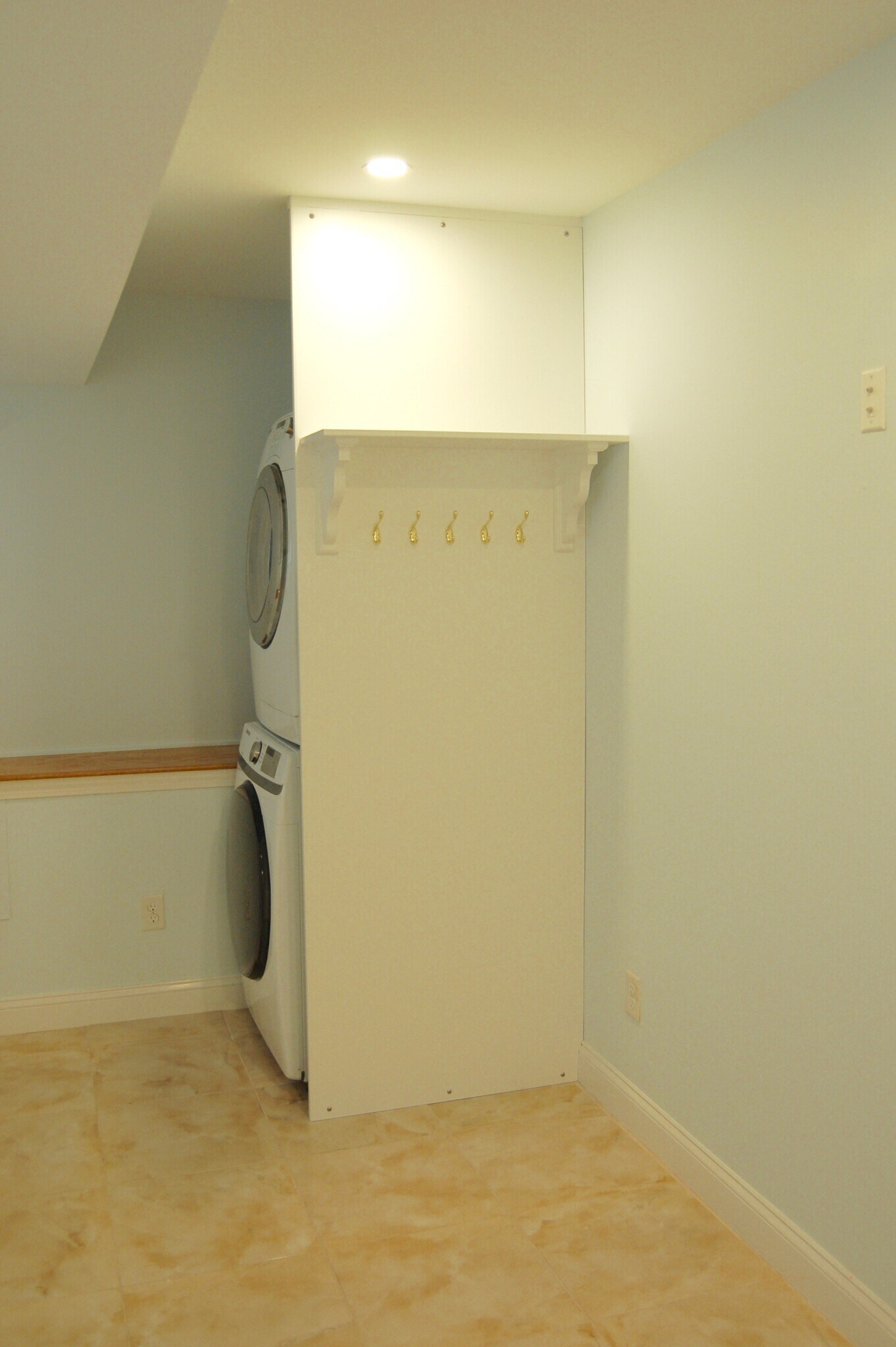 Building Photo - 16 Kent Sq