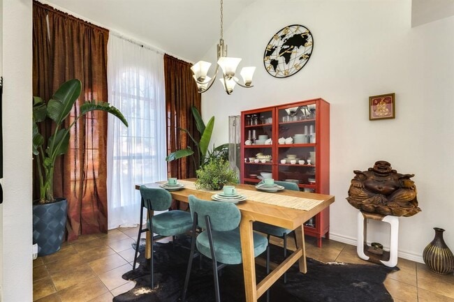 Building Photo - 507 Clear Spring Ln