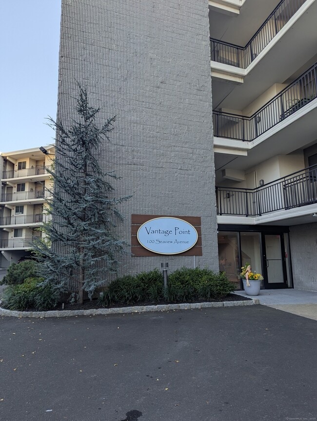 Building Photo - 100 Seaview Ave