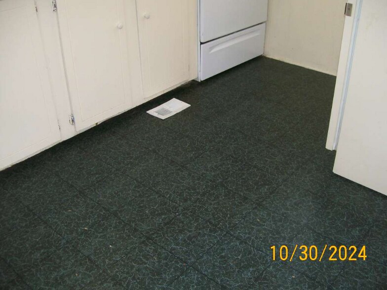 Building Photo - 430 N C St