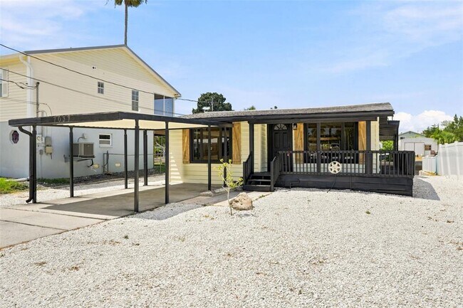 Building Photo - 7037 McCray Dr