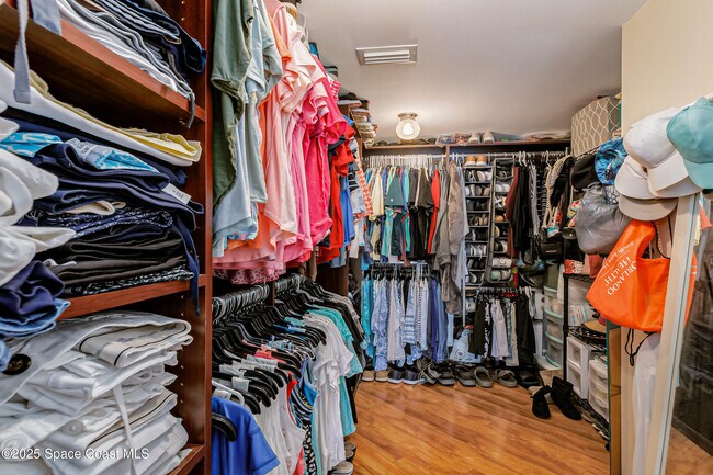 Building Photo - 190 Escambia Ln