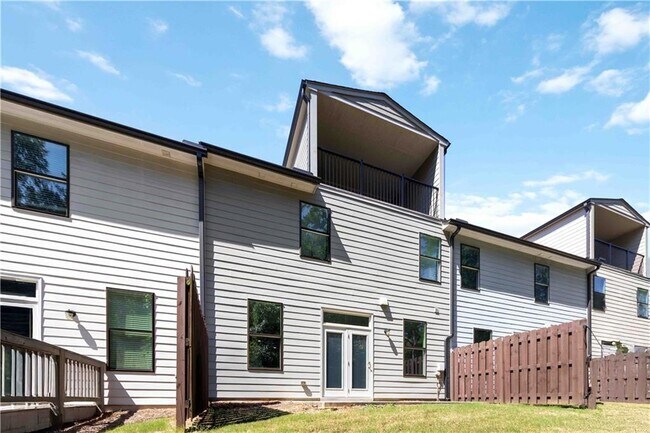Building Photo - 1039 Collections Dr