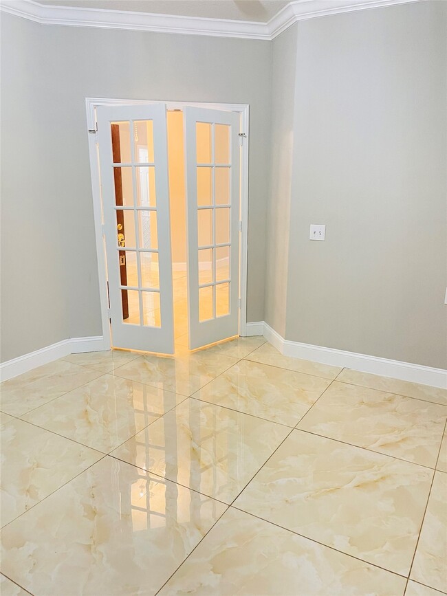 Building Photo - 6207 Harrison Ct