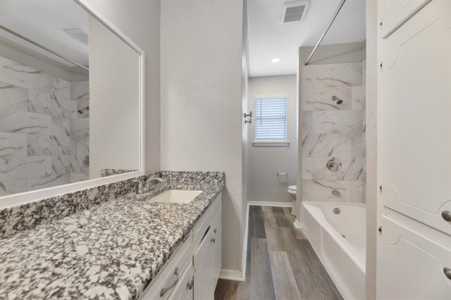 Building Photo - 6609 Bernadine St