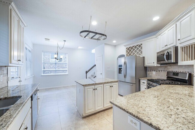 Building Photo - 12536 Canyon Glen Dr