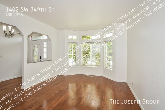 Building Photo - 1402 SW 349th St