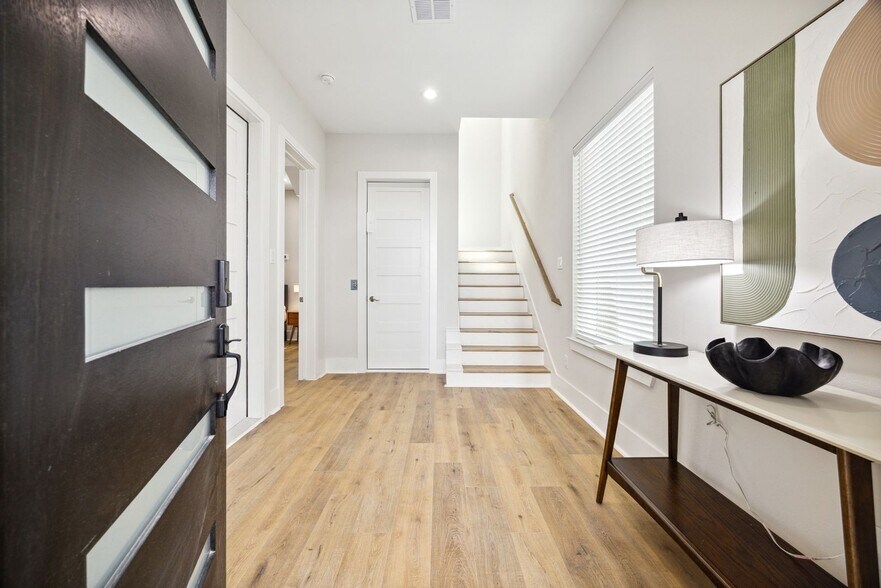 Building Photo - 1618 Ojeman Rd