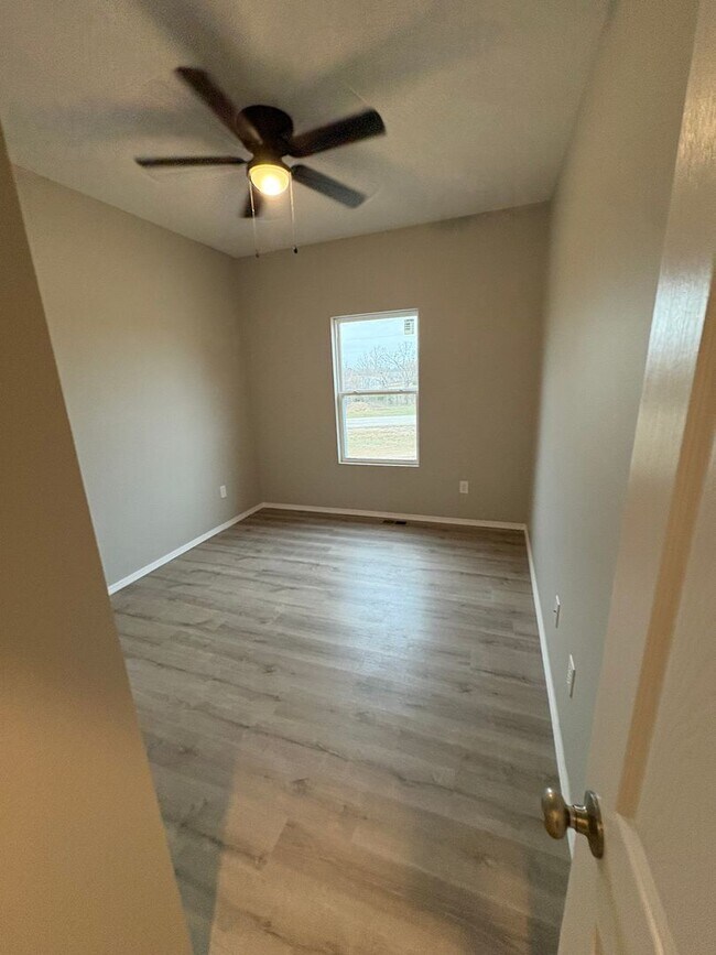 Building Photo - 2490 548th Rd