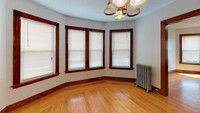 Building Photo - 697