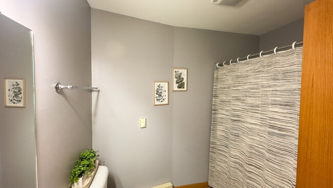 Building Photo - 1411 Watercress Cir