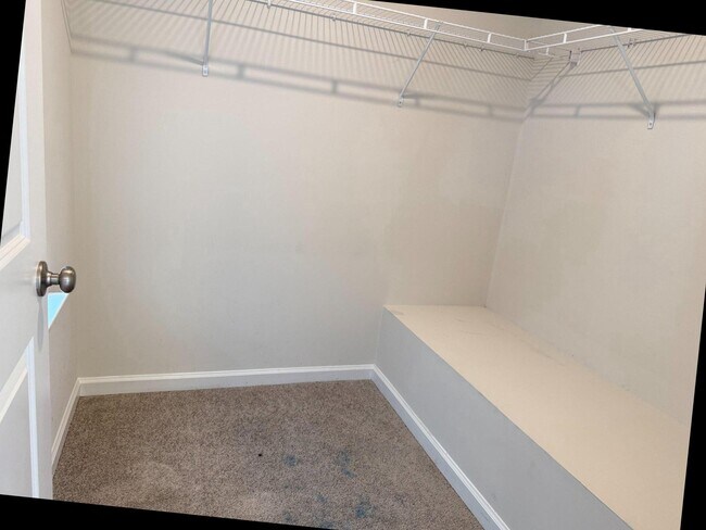 Building Photo - 173 Mazzeo Dr
