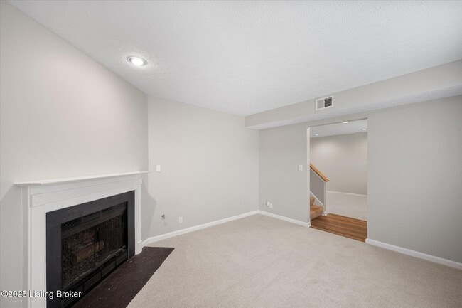 Building Photo - 12428 Brothers Ave