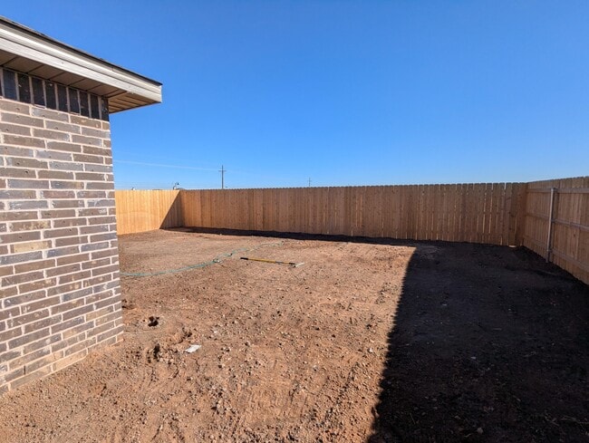 Building Photo - 2008 Cottonwood Ave