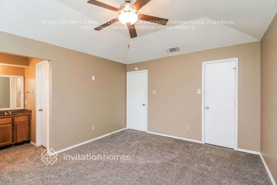 Building Photo - 2127 Chapel Downs Dr