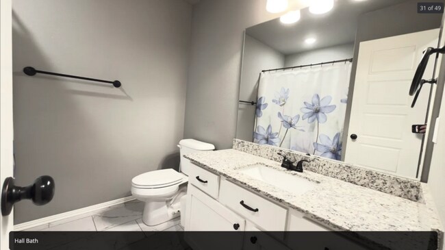 Building Photo - 18 Primrose Ln