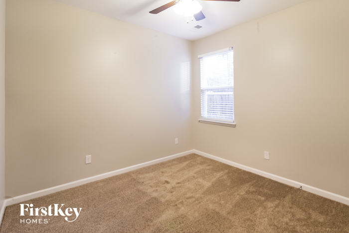 Building Photo - 432 Buckhannon Ln
