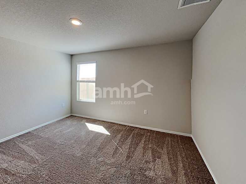 Building Photo - 4418 Meadowland Pl