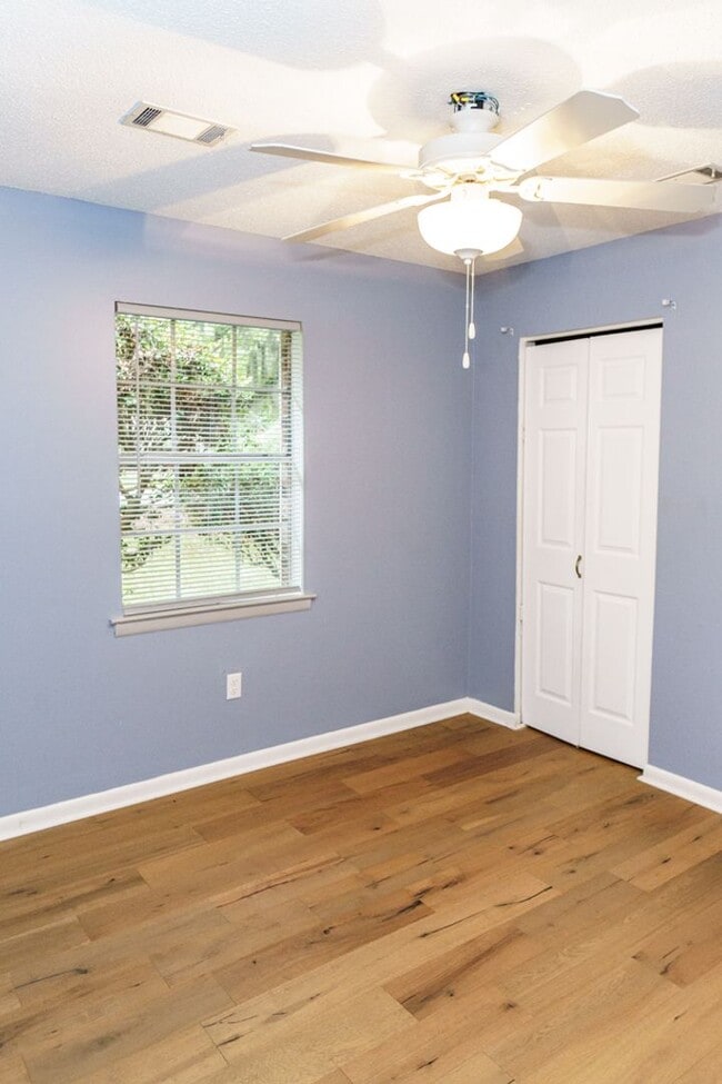 Building Photo - Beautiful 4 bedroom in the heart of Mossy Oaks!