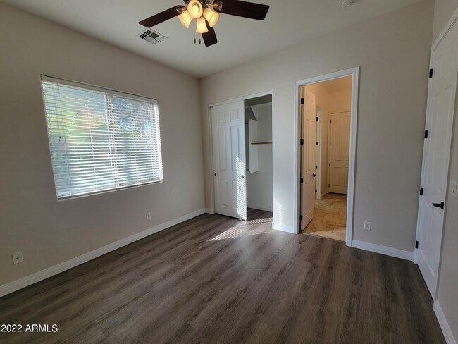 Building Photo - 6335 S Roanoke St