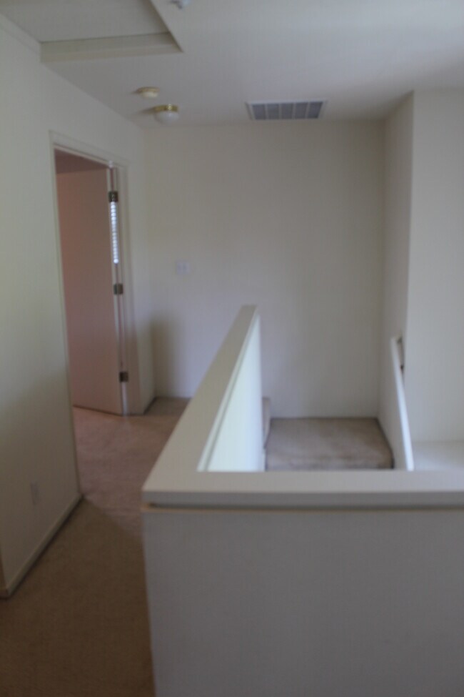 Building Photo - 4910 Hibernia Dr