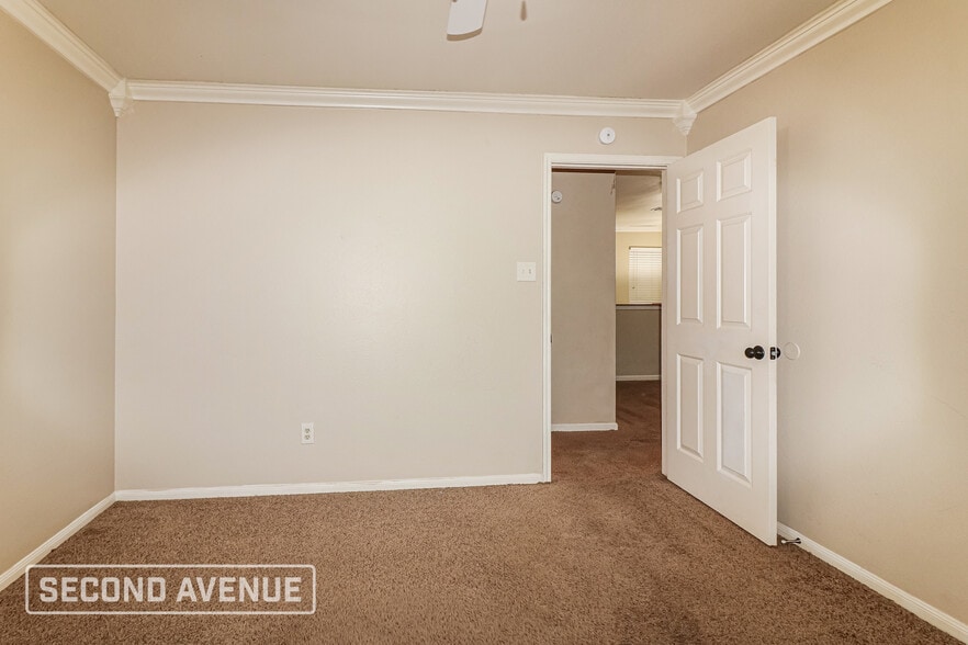 Building Photo - 3021 Shady Creek Ln