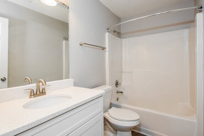 Building Photo - 3004 Summer Breeze Dr