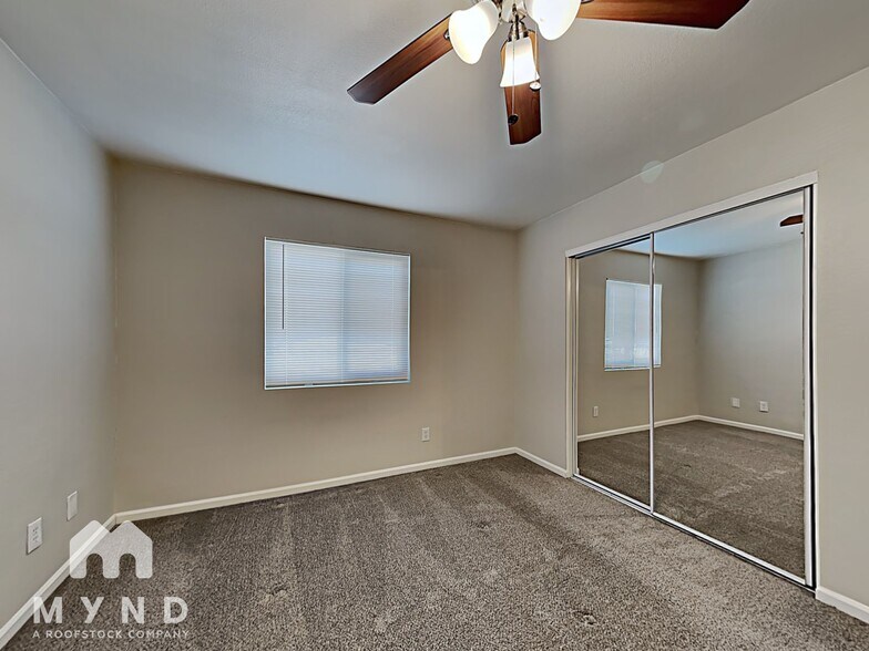 Building Photo - 531 N Lesueur