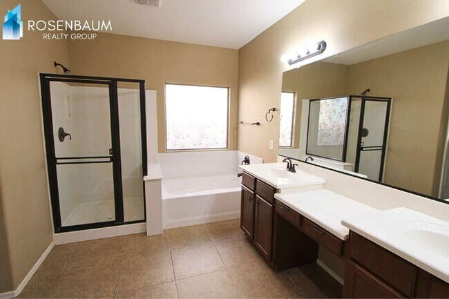 Building Photo - Discover your dream home in the heart of Freeman Farms, Gilbert!