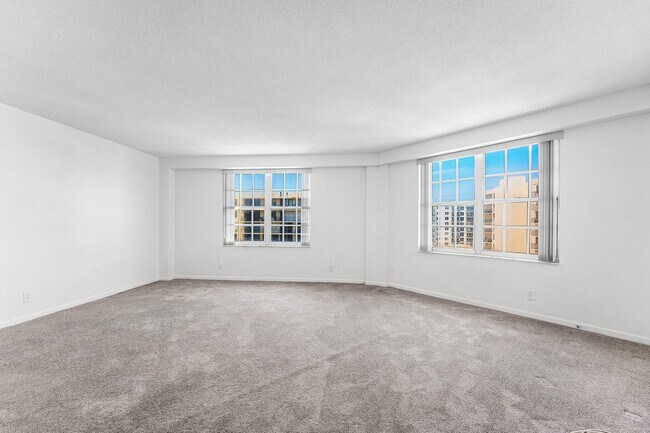 Building Photo - 3475 S Ocean Blvd
