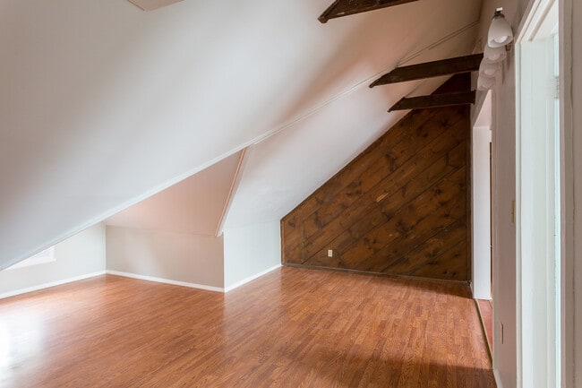 Building Photo - Eastern Parkway