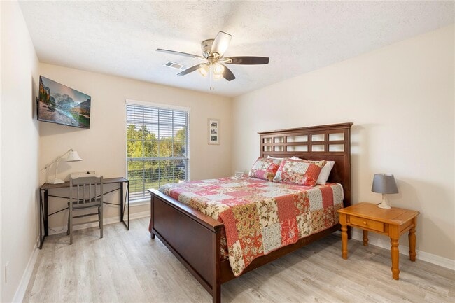 Building Photo - 207 Foster St