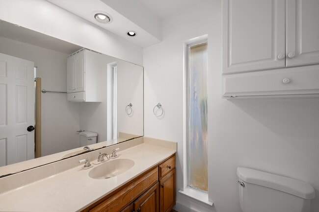 Building Photo - 1300 Windward Cir