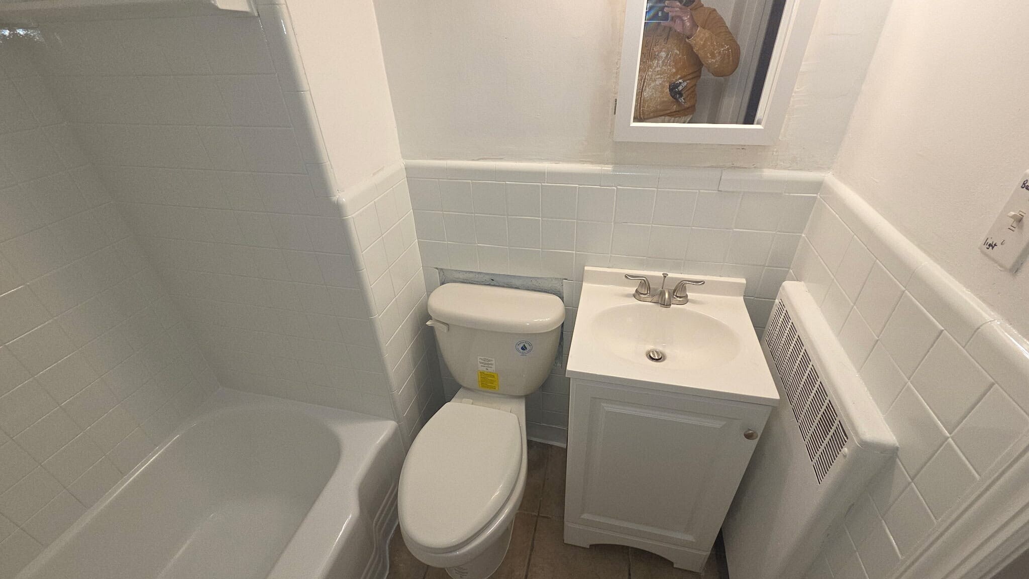 2nd bathroom - 1268 Stirling St