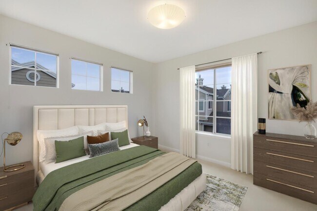 Building Photo - 336 Meridian Dr