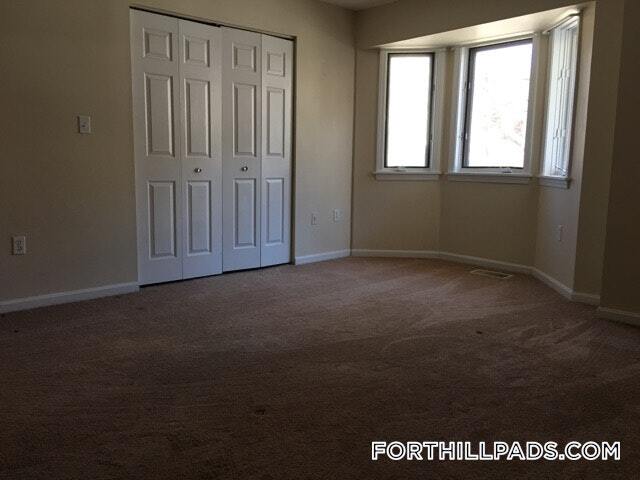 Building Photo - 66 St James St