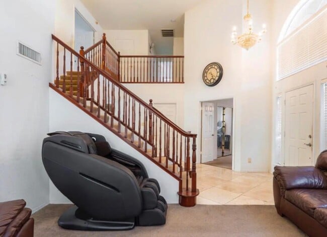 Building Photo - 5742 W Palo Alto Ave