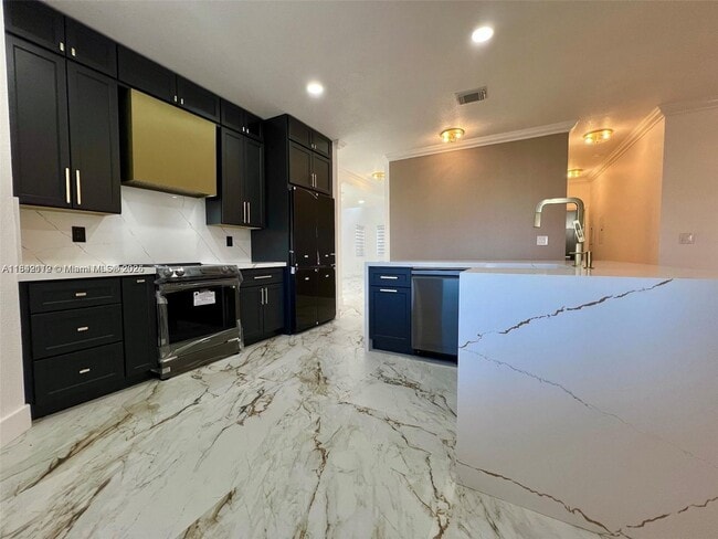 Building Photo - 6455 SW 158th Pass