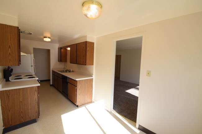 Building Photo - Knollcrest