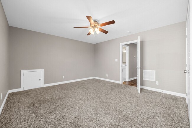 Building Photo - 1398 Citadel Dr
