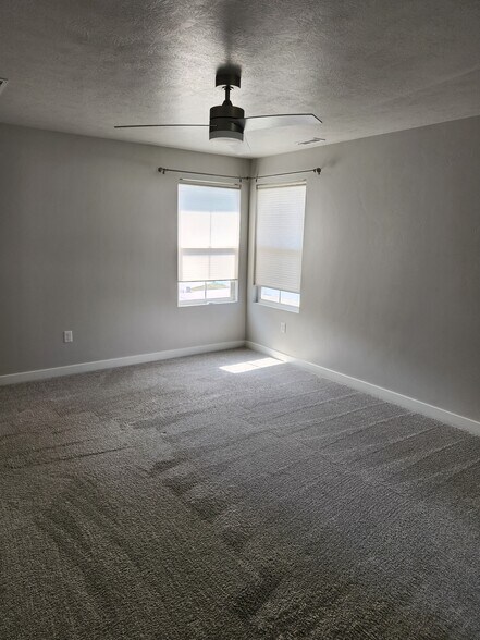 Building Photo - 724 Cami Nicole Ln