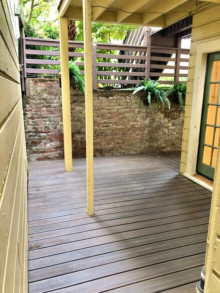 Private patio - 1528 Fulton Street