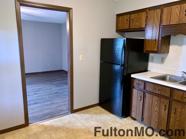 Building Photo - 539 Collier Ln