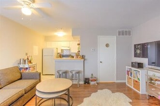 Building Photo - 3129 Sondra Dr