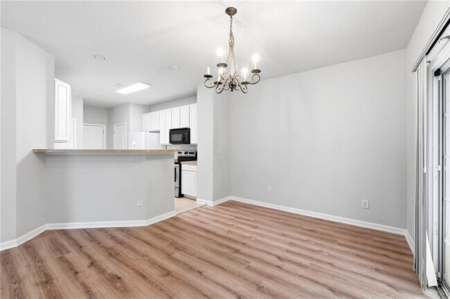 Building Photo - 1006 Ivydale Cir