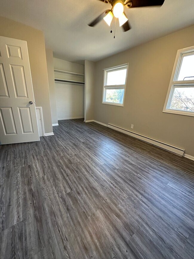 Building Photo - 420 Tinkler/509 Perrin-SHILO